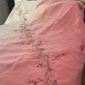 Queen VTG Embroidered Duvet with Mesh Overlay
